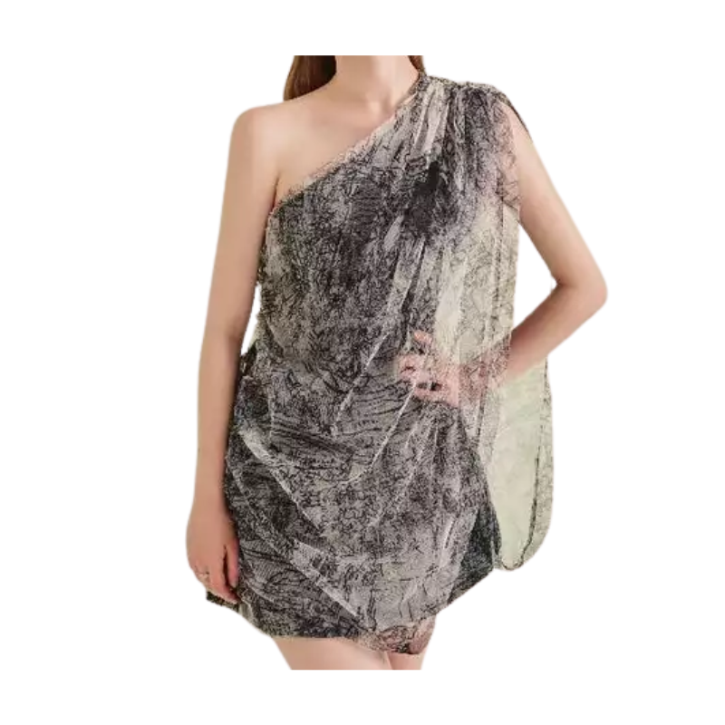 Copy of ELLE Linh (9).png