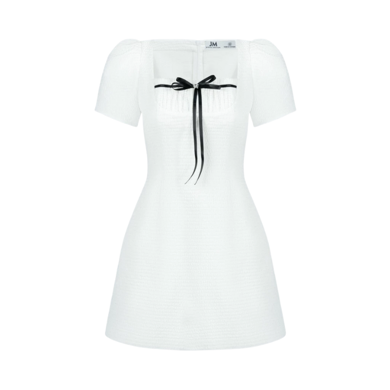 ELLE Carolyn (8).png