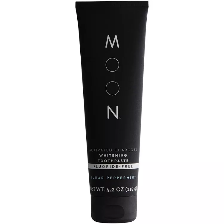 Kem-danh-rang-than-hoat-tinh-Moon-Activated-Charcoal-Whitening-Toothpaste.png