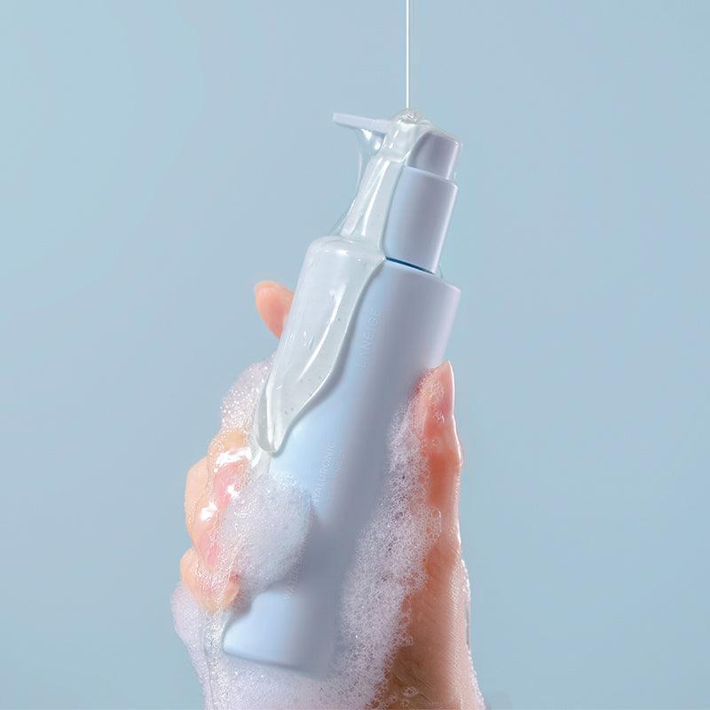 sua-rua-mat-Laneige-Water-Bank-Blue-Ha-Cleansing-Gel-1.jpg