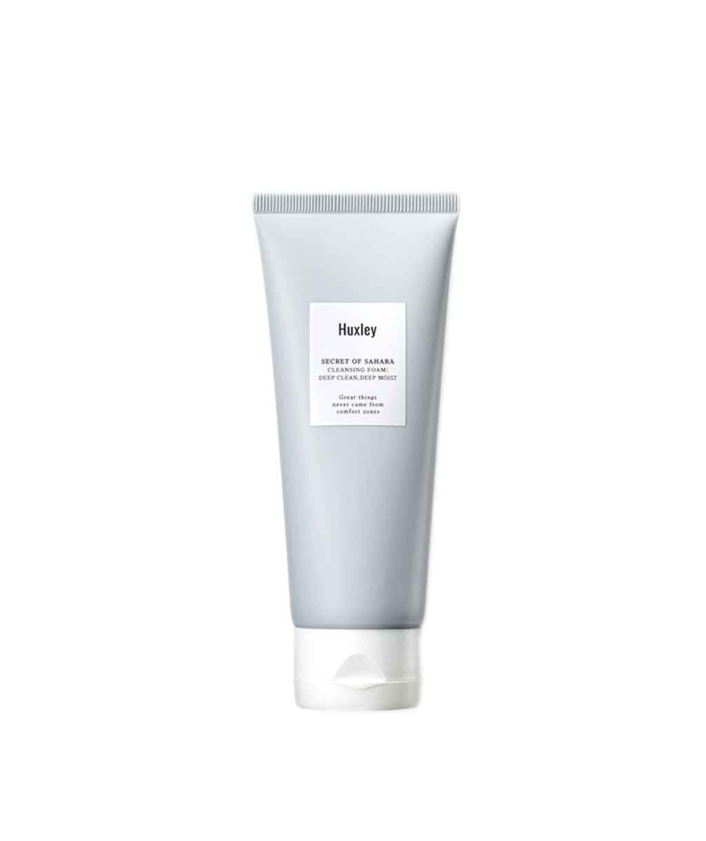 sua-rua-mat-kiem-dau-HUXLEY-CLEANSING-FOAM-Deep-Clean-Deep-Moist-1024x1220.png